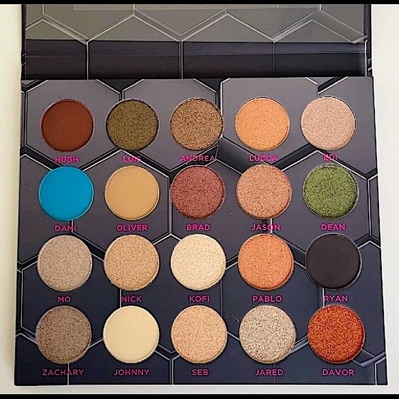 🆕🔥BARBARELLA/BEE BEAUTY LONDON 20 MATTE&SHIMMER SHADES GORGEOUS EYE PALETTE 🎨 - Picture 8 of 10